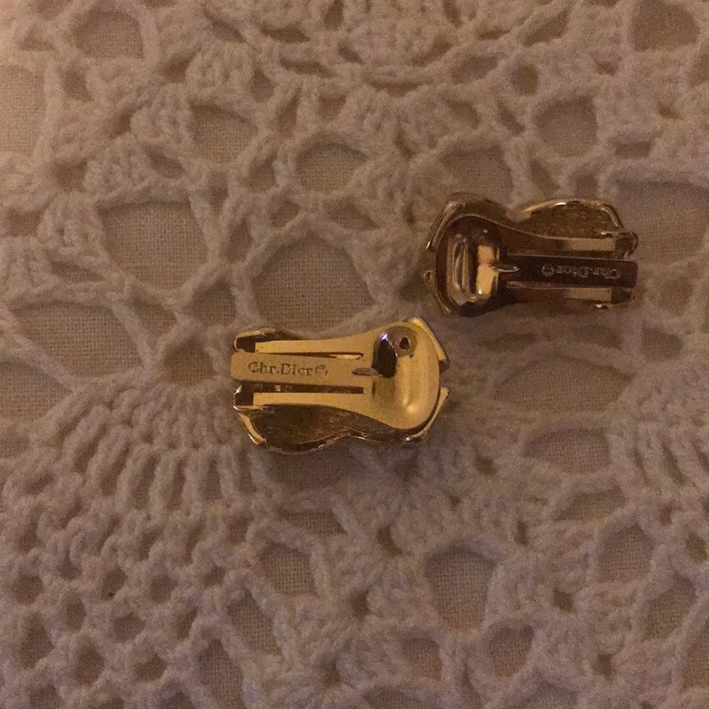 Earring - Picture 2 of 2